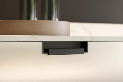 24_PORTRAIT_04-1-1-LOGICA-1