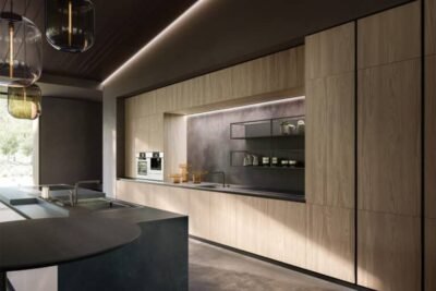 PORTRAIT-18_RHO_2_web-1-768×512