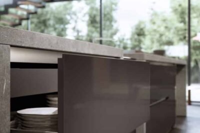 PORTRAIT-1_RHO_6_web-720×1080