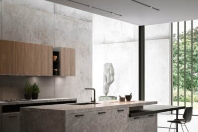 PORTRAIT-3_RHO_2_web-1-720×1080